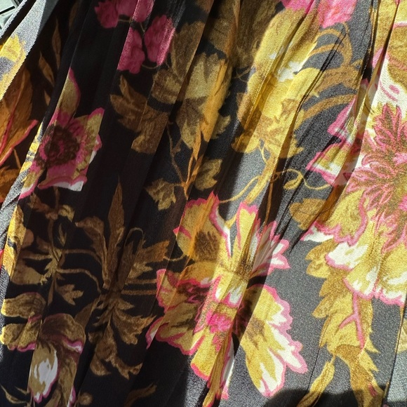 Anthropologie Deep V-Neck Floral Blouse Small - Picture 10 of 16